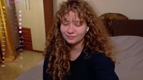 Snapshot of milounee chatting on April 16, 2026, 9:43 am milounee online show from April 16, 2026, 9:43 am