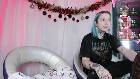Snapshot of milten_trish chatting on December 24, 2024, 8:27 pm milten_trish online show from December 24, 2024, 8:27 pm