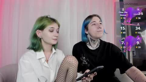 Snapshot of milten_trish chatting on January 24, 2025, 9:37 pm milten_trish online show from January 24, 2025, 9:37 pm