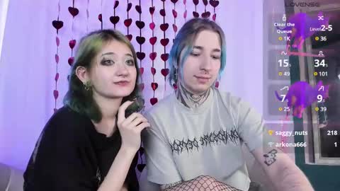 Snapshot of milten_trish chatting on February 25, 2025, 11:00 pm milten_trish online show from February 25, 2025, 11:00 pm