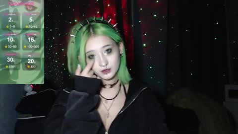 Snapshot of milten_trish chatting on November 1, 2025, 3:47 pm milten_trish online show from November 1, 2025, 3:47 pm