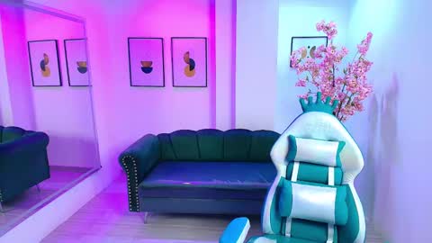 Milu ballmer  online show from February 11, 2025, 10:48 am