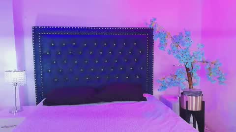 Milu ballmer  online show from December 5, 2025, 6:04 pm