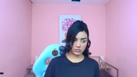 Snapshot of milu_carbajal_x chatting on November 22, 2025, 8:08 pm milu_carbajal_x online show from November 22, 2025, 8:08 pm