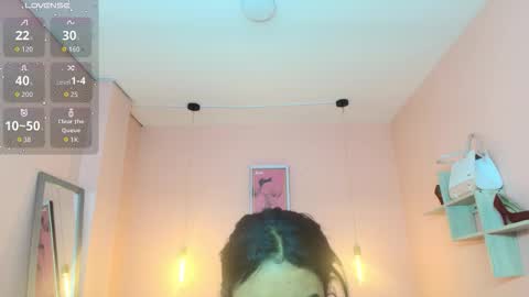 Snapshot of milu_carbajal_x chatting on December 17, 2025, 8:04 pm milu_carbajal_x online show from December 17, 2025, 8:04 pm