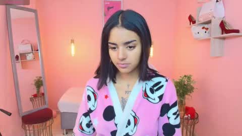 milu_carbajal_x online show from December 20, 2025, 9:33 pm