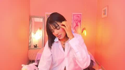 milu_carbajal_x online show from February 6, 2026, 5:01 am
