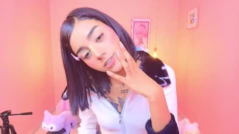 milu_carbajal_x online show from February 10, 2026, 3:21 am