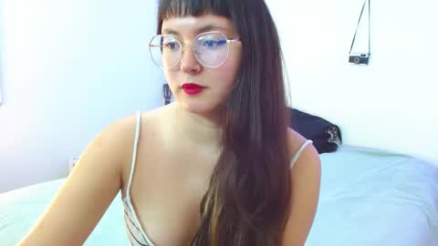 Snapshot of mily_baker chatting on December 3, 2024, 10:40 pm mily_baker online show from December 3, 2024, 10:40 pm