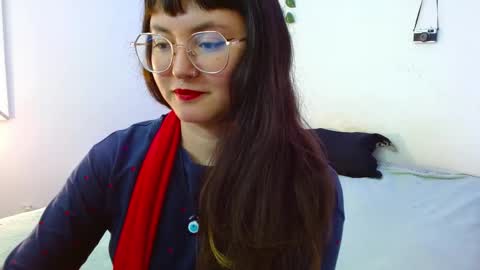 Snapshot of mily_baker chatting on December 19, 2024, 10:53 pm mily_baker online show from December 19, 2024, 10:53 pm