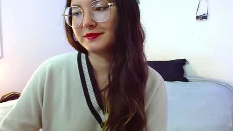Snapshot of mily_baker chatting on January 7, 2025, 4:48 pm mily_baker online show from January 7, 2025, 4:48 pm