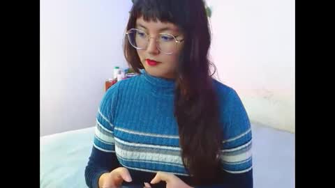 Snapshot of mily_baker chatting on February 26, 2025, 1:00 am mily_baker online show from February 26, 2025, 1:00 am