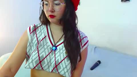 Snapshot of mily_baker chatting on March 5, 2025, 5:39 pm mily_baker online show from March 5, 2025, 5:39 pm