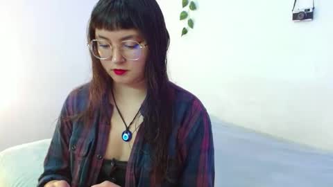 Snapshot of mily_baker chatting on March 6, 2025, 5:43 pm mily_baker online show from March 6, 2025, 5:43 pm