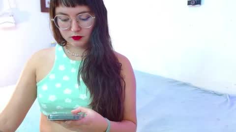 Snapshot of mily_baker chatting on September 12, 2025, 11:26 pm mily_baker online show from September 12, 2025, 11:26 pm