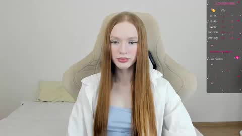 Snapshot of milymi_ chatting on February 9, 2026, 9:02 am Milena and Jasper online show from February 9, 2026, 9:02 am