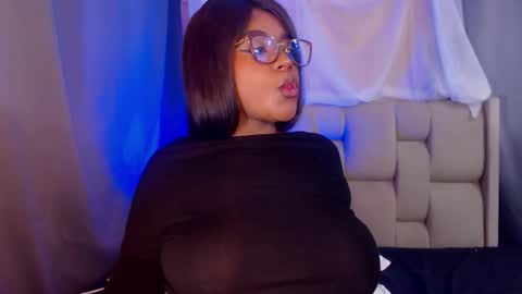 Snapshot of mimi_gil chatting on February 13, 2026, 12:28 am Mimi online show from February 13, 2026, 12:28 am