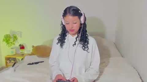 Snapshot of mimi_sa chatting on December 26, 2024, 9:26 pm Mimii online show from December 26, 2024, 9:26 pm