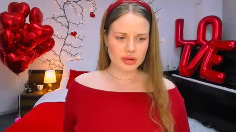 Kelly online show from February 12, 2025, 4:00 pm