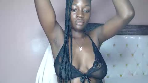 mimiebony online show from March 25, 2026, 7:47 am
