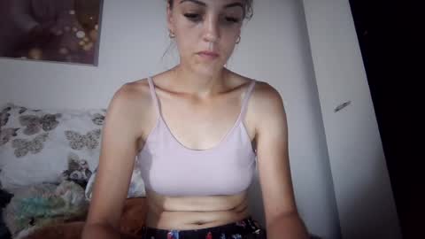Snapshot of mimy31 chatting on July 19, 2026, 8:51 am mimy31 online show from July 19, 2026, 8:51 am