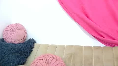 Snapshot of mina_hotty chatting on May 4, 2026, 3:30 pm mina_hotty online show from May 4, 2026, 3:30 pm