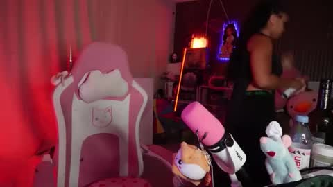  MINA  online show from April 15, 2026, 7:58 pm