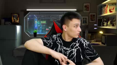 MINATO online show from November 23, 2025, 2:39 pm