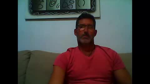 Snapshot of mindthestep chatting on April 21, 2026, 10:01 pm MIND online show from April 21, 2026, 10:01 pm