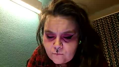 Snapshot of mindyourvib3z chatting on March 13, 2026, 11:06 am mindyourvib3z online show from March 13, 2026, 11:06 am