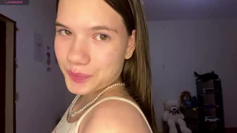 Snapshot of minforbush chatting on November 13, 2025, 3:22 pm Amelia online show from November 13, 2025, 3:22 pm