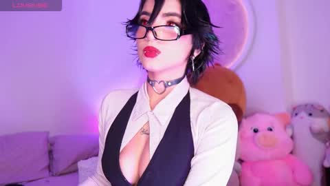 Snapshot of ming_yue_ chatting on February 18, 2026, 2:51 am My name is Fer Nice to meet you give it a thumbs up please its important online show from February 18, 2026, 2:51 am