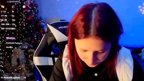 Snapshot of mini_lady2 chatting on December 20, 2025, 7:59 am Ruby online show from December 20, 2025, 7:59 am