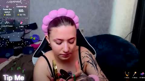 Snapshot of mini_lady2 chatting on February 8, 2026, 8:51 am Ruby online show from February 8, 2026, 8:51 am