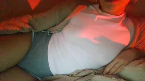 Snapshot of minilynixo chatting on February 17, 2026, 2:30 am minilynixo online show from February 17, 2026, 2:30 am