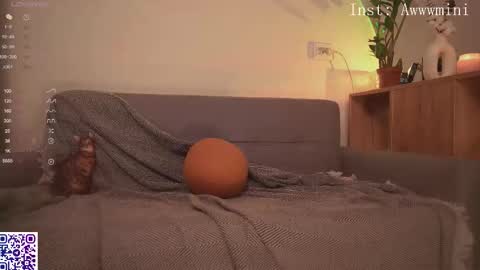 Rina online show from November 8, 2025, 3:56 pm