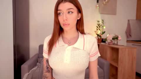 Rina online show from January 6, 2026, 3:49 pm