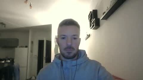 Snapshot of minka28 chatting on February 3, 2026, 6:24 pm minka28 online show from February 3, 2026, 6:24 pm