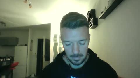 Snapshot of minka28 chatting on February 6, 2026, 6:33 pm minka28 online show from February 6, 2026, 6:33 pm