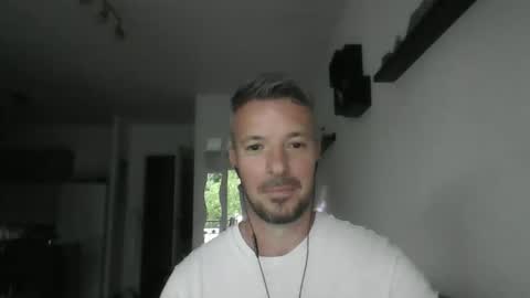 Snapshot of minka28 chatting on May 11, 2026, 5:43 pm minka28 online show from May 11, 2026, 5:43 pm