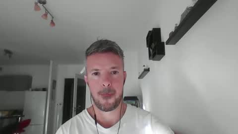 Snapshot of minka28 chatting on May 21, 2026, 5:09 pm minka28 online show from May 21, 2026, 5:09 pm