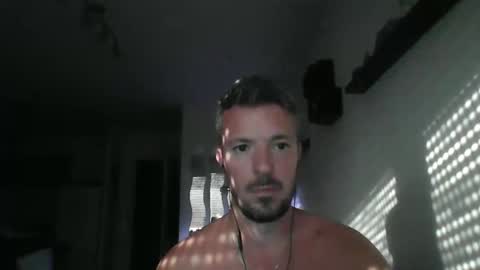 Snapshot of minka28 chatting on May 27, 2026, 5:43 pm minka28 online show from May 27, 2026, 5:43 pm