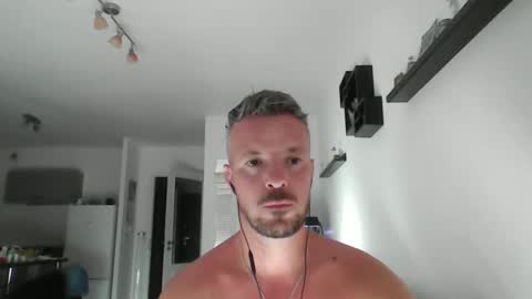 Snapshot of minka28 chatting on June 1, 2026, 5:25 pm minka28 online show from June 1, 2026, 5:25 pm