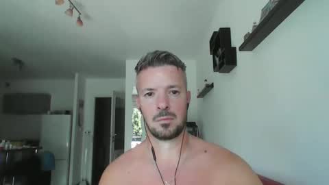 Snapshot of minka28 chatting on June 5, 2026, 3:18 pm minka28 online show from June 5, 2026, 3:18 pm