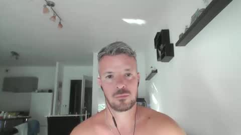Snapshot of minka28 chatting on June 6, 2026, 5:17 pm minka28 online show from June 6, 2026, 5:17 pm