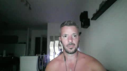 Snapshot of minka28 chatting on June 20, 2026, 5:27 pm minka28 online show from June 20, 2026, 5:27 pm