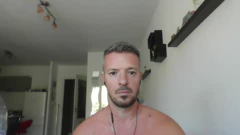 Snapshot of minka28 chatting on July 4, 2026, 9:37 am minka28 online show from July 4, 2026, 9:37 am