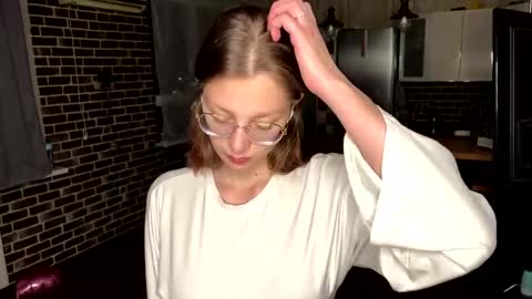 Asti online show from March 24, 2026, 5:07 pm