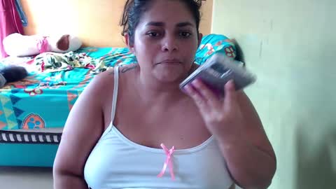 Andrea online show from September 16, 2025, 6:31 pm