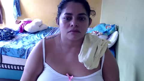 Andrea online show from December 15, 2025, 4:44 pm